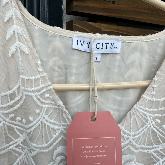 Ivy City Co Lace Tea Length Dress in Cream - Picture 3 of 5